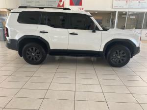 Toyota Prado VX-R 2.8GD automatic - Image 3