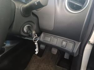 Nissan Navara 2.5D XE D/C - Image 17