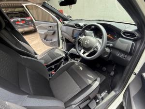 Nissan Magnite 1.0T Acenta - Image 9