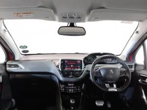 Peugeot 208 1.2T GT Line auto - Image 8