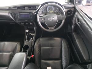 Toyota Corolla Quest 1.8 Plus manual - Image 11