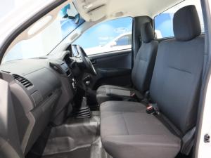 Isuzu D-Max Gen 6 250c single cab Fleetside - Image 4