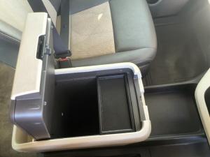 Toyota Quantum 2.8 LWB bus 11-seater GL - Image 11