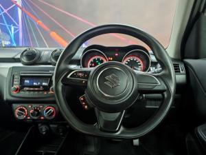 Suzuki Swift 1.2 GL auto - Image 5