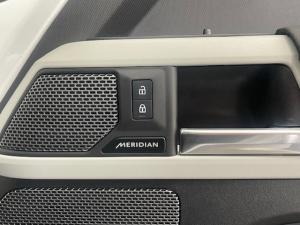 Land Rover Defender 110 D300 X-Dynamic SE - Image 12