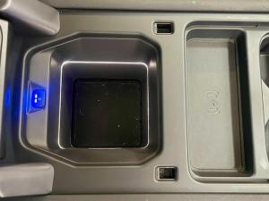 Land Rover Defender 110 D300 X-Dynamic SE - Image 14