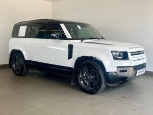 Land Rover Defender 110 D300 X-Dynamic SE - Image 1