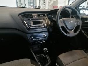 Hyundai i20 1.4 Fluid - Image 13