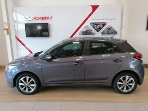 Hyundai i20 1.4 Fluid - Image 4