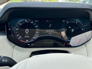 Land Rover Range Rover D350 HSE - Image 8