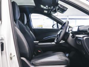 Omoda C7 1.5T SHS PHEV - Image 14