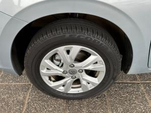 Suzuki Swift 1.2 GL+ auto - Image 5