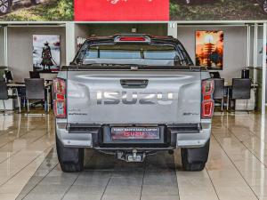 Isuzu D-Max 3.0TD double cab V-Cross 4x4 - Image 5