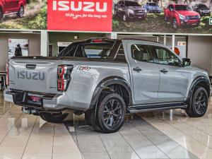 Isuzu D-Max 3.0TD double cab V-Cross 4x4 - Image 6