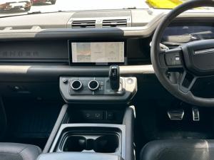 Land Rover Defender 110 V8 - Image 11