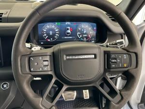 Land Rover Defender 110 V8 - Image 7