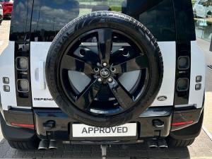 Land Rover Defender 110 V8 - Image 8