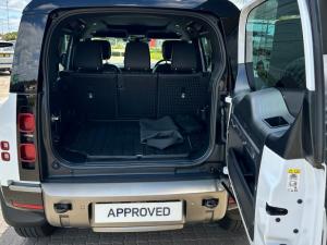 Land Rover Defender 110 D300 X-Dynamic HSE - Image 10