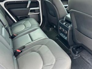 Land Rover Defender 110 D300 X-Dynamic HSE - Image 15
