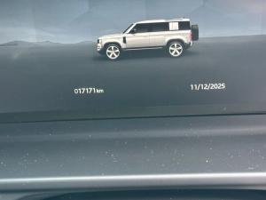 Land Rover Defender 110 D300 X-Dynamic HSE - Image 17