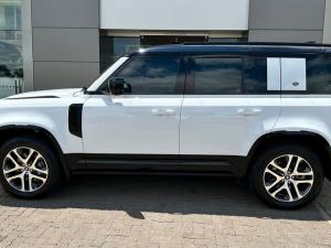 Land Rover Defender 110 D300 X-Dynamic HSE - Image 3