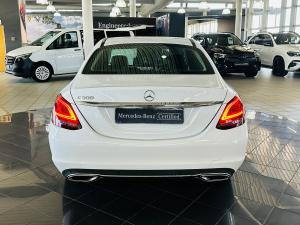 Mercedes-Benz C-Class C300 Avantgarde - Image 12