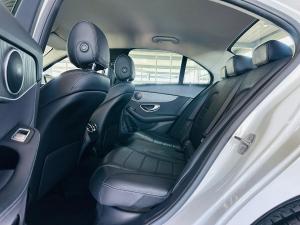 Mercedes-Benz C-Class C300 Avantgarde - Image 6