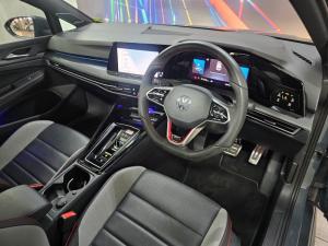 Volkswagen Golf GTI - Image 6