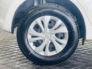 Suzuki Swift 1.2 GL manual - Image 17