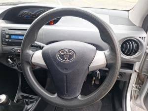 Toyota Etios hatch 1.5 Sprint - Image 8