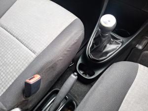 Toyota Etios hatch 1.5 Sprint - Image 10