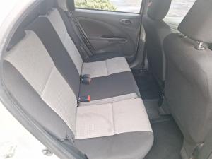 Toyota Etios hatch 1.5 Sprint - Image 14