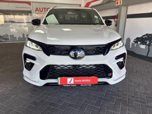 Toyota Fortuner 2.8GD-6 4x4 GR-Sport - Image 4