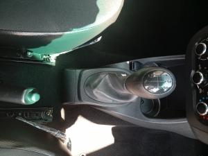 Nissan NP200 1.6i safety pack (aircon) - Image 10