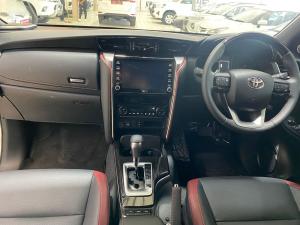 Toyota Fortuner 2.8GD-6 VX automatic - Image 6