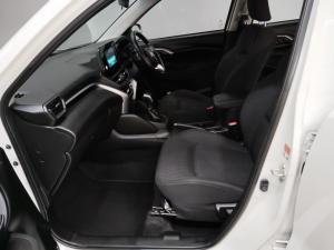 Toyota Urban Cruiser 1.5 XR automatic - Image 7