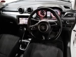 Suzuki Swift 1.2 GLX - Image 8