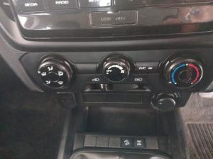 Isuzu D-MAX 1.9 Ddi L 4X4 D/C - Image 14