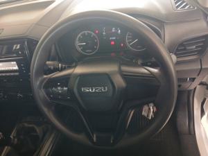 Isuzu D-MAX 1.9 Ddi L 4X4 D/C - Image 8