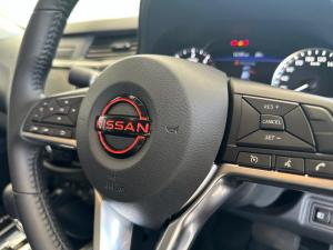 Nissan Navara 2.5DDTI PRO-4X Warrior 4X4 automatic D/C - Image 9