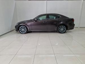 Lexus IS 250 EX - Image 2