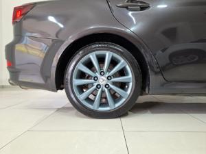 Lexus IS 250 EX - Image 7