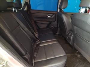 Nissan X-Trail 2.5 Acenta Plus 4WD - Image 11