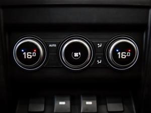 Land Rover Defender 110 D300 X-Dynamic HSE - Image 19