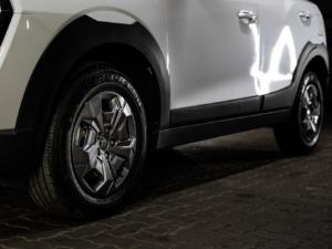 Mahindra XUV 3XO 1.2T MX2 auto - Image 4