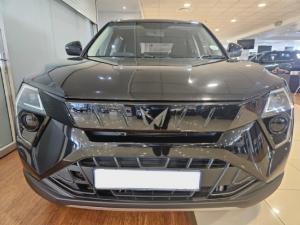 Mahindra XUV 3XO 1.2T AX5 manual - Image 2
