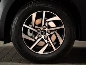 Mahindra XUV 3XO 1.2T AX5 manual - Image 7