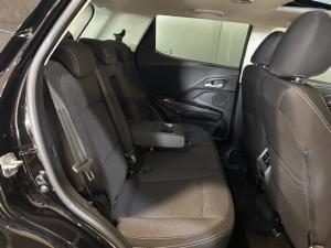 Mahindra XUV 3XO 1.2T AX5 manual - Image 8