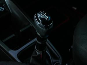 Renault Kwid 1.0 Techno manual - Image 14