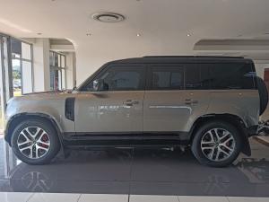 Land Rover Defender 110 D350 X - Image 2